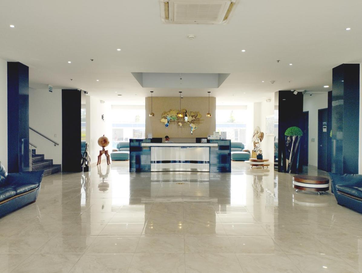 Hotel Royal Elim International Cali Exterior photo Lobby