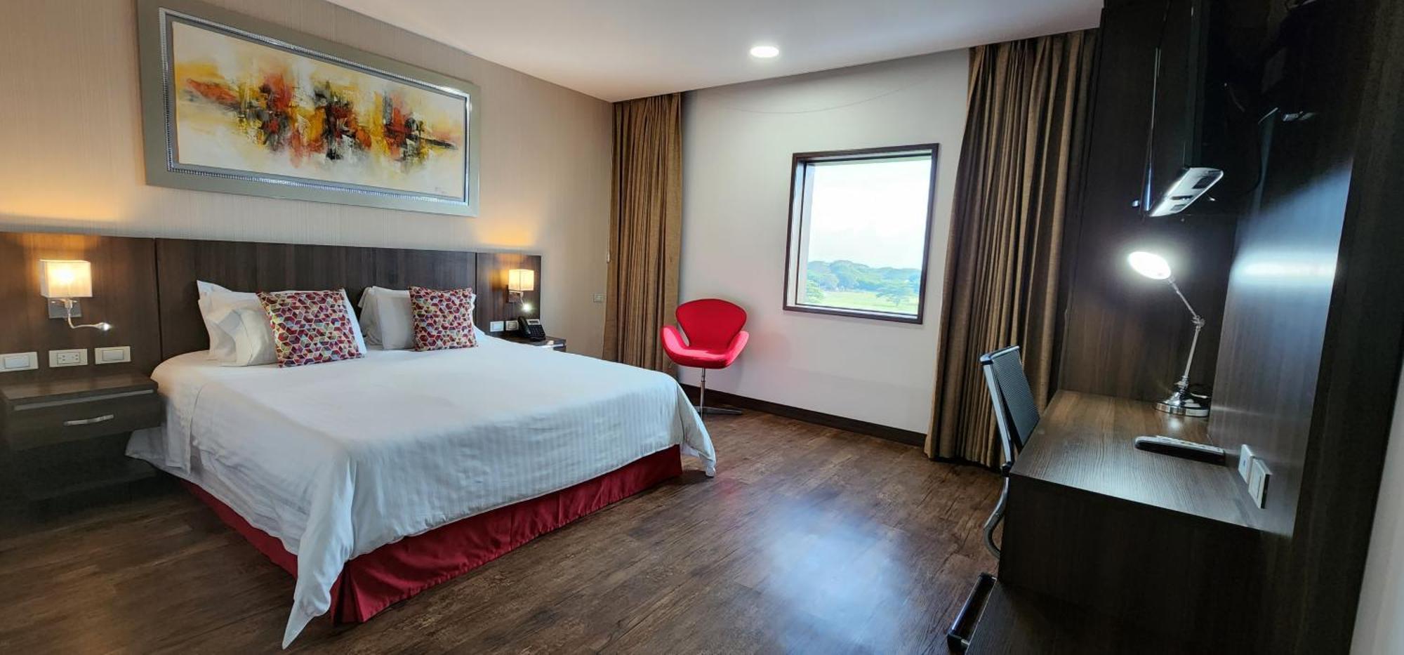 Hotel Royal Elim International Cali Exterior photo Deluxe Room